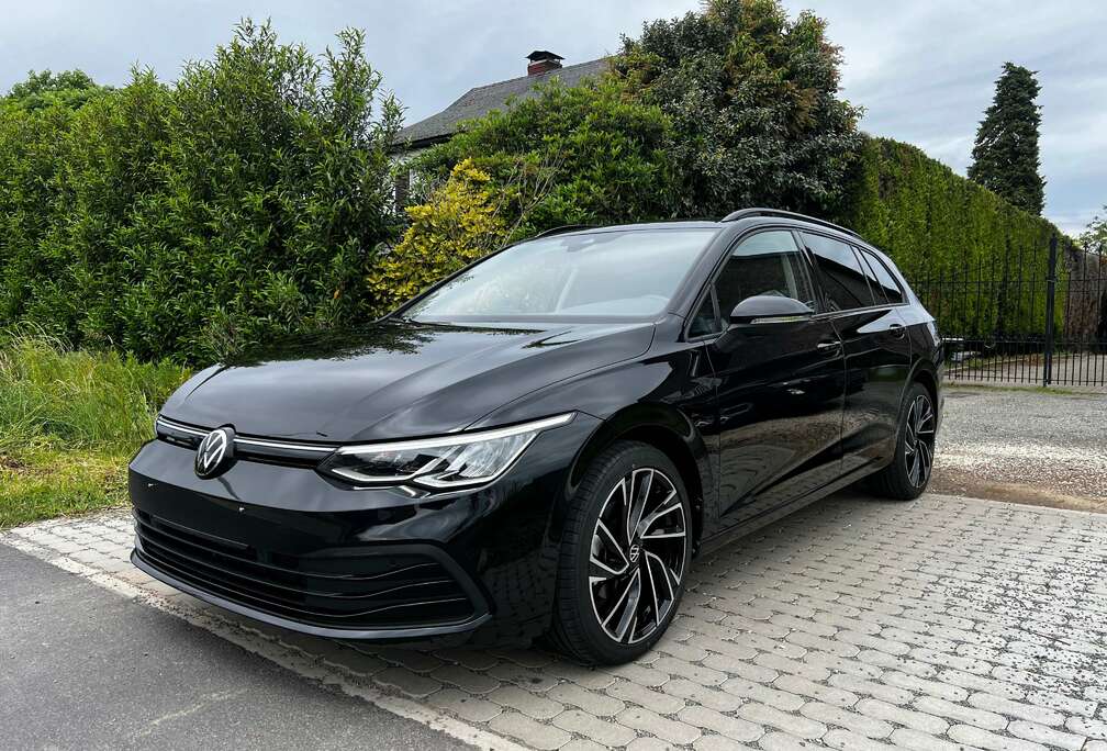 Volkswagen Golf SW 1.0 TSI Life Business OPF