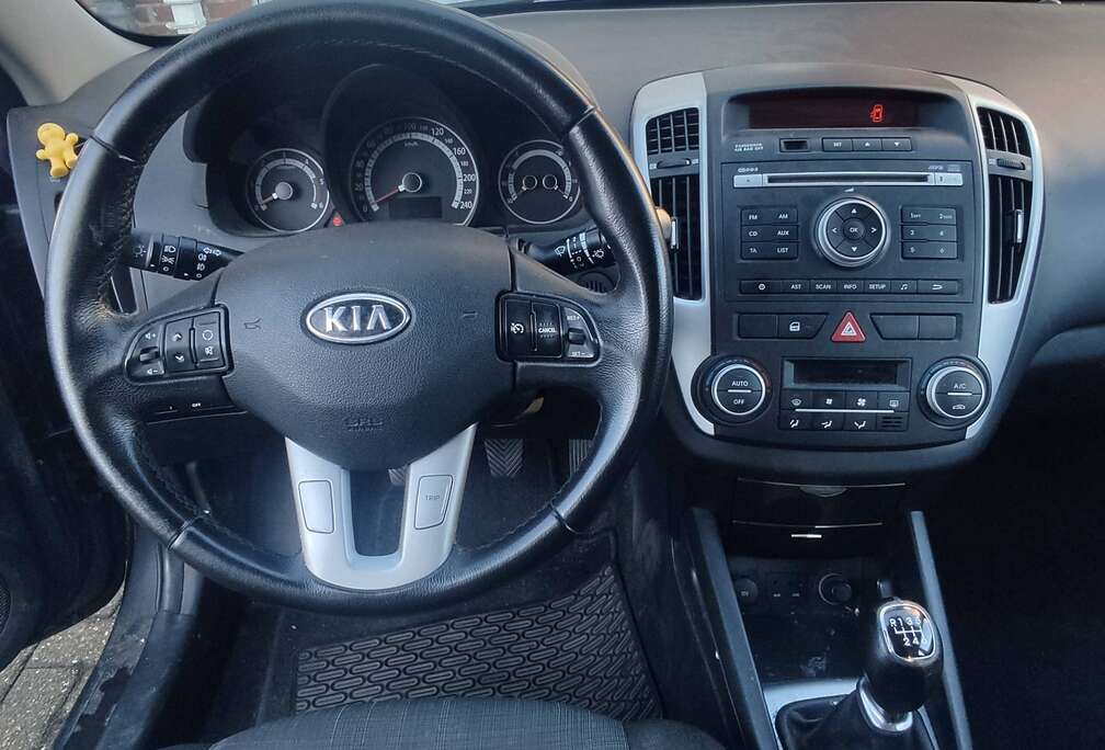 Kia Cee\'d 1.6 CRDi Edition ISG EcoDynamics DPF