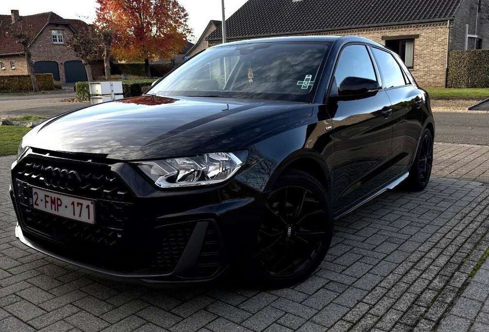 Audi Sportback 30 TFSI Competition S tronic (EU6AP)