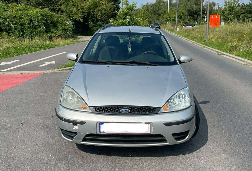 Ford Focus 1.4i SE 16v Ambiente