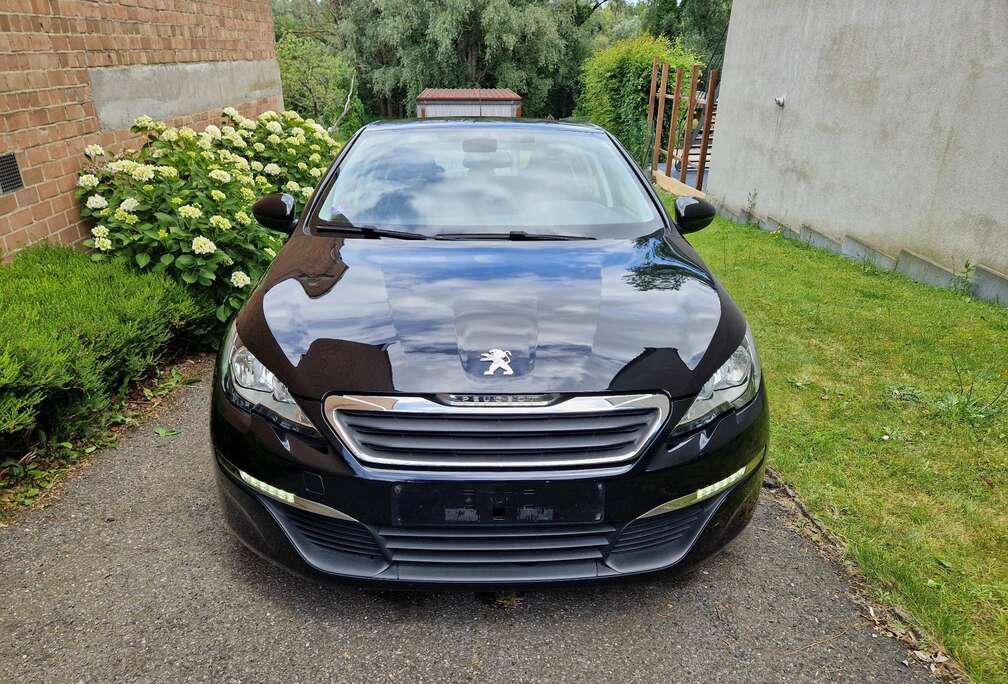 Peugeot SW PureTech 130 EAT6 Stop & Start Allure
