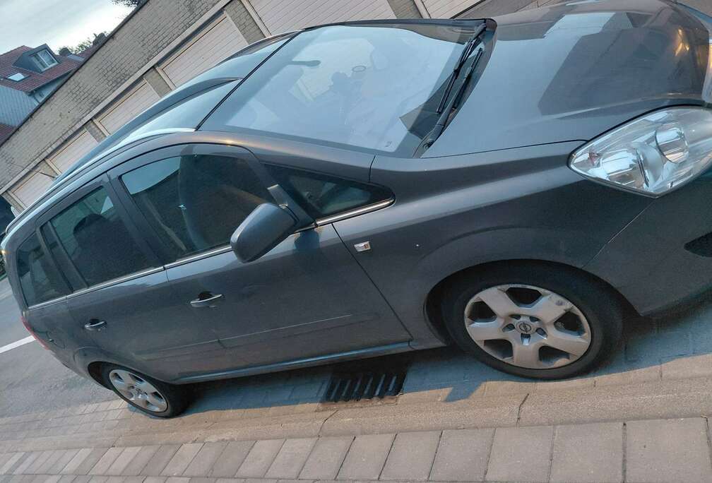 Opel 1.7 CDTi Cosmo DPF