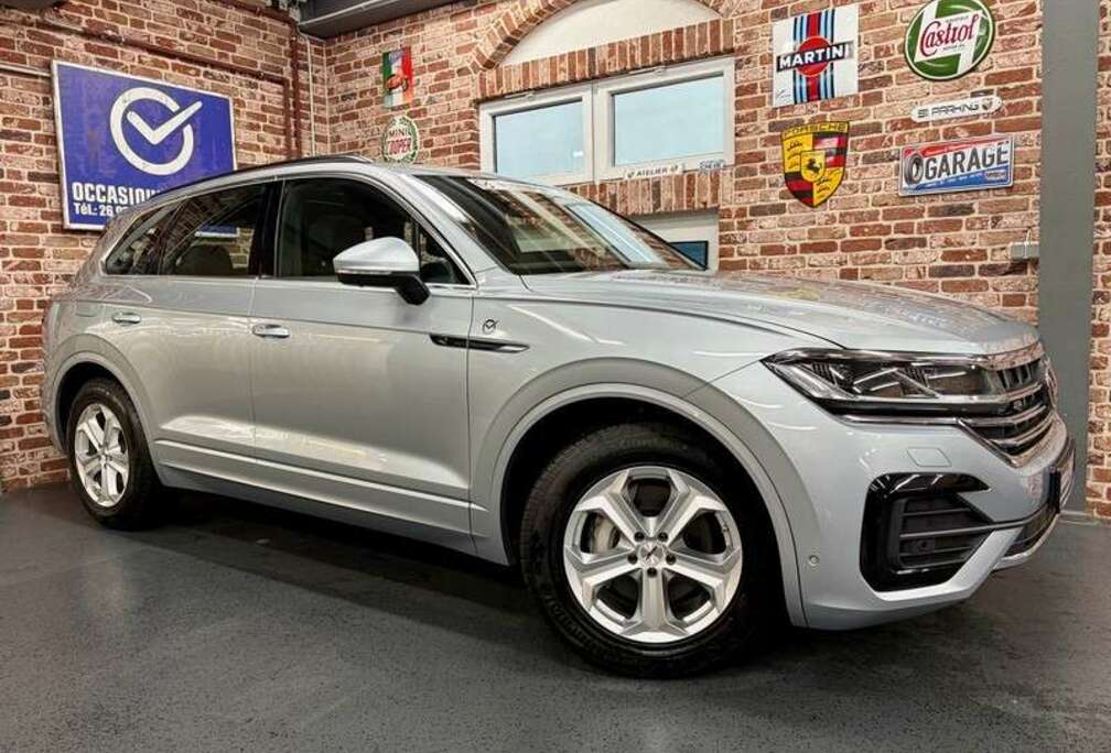 Volkswagen Touareg 3.0 TDi V6 231cv Auto 4x4 R-LINE