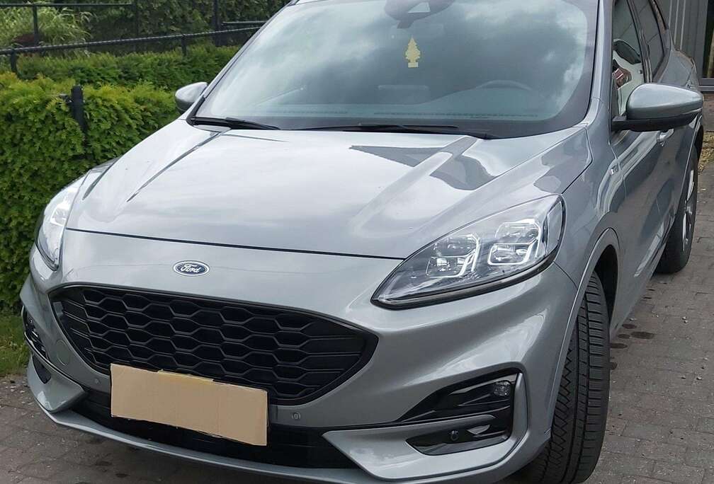 Ford Kuga 1.5 EcoBoost ST-LINE