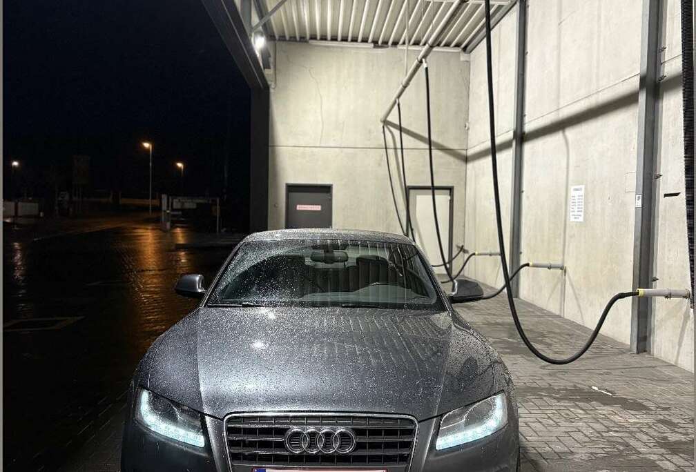Audi S-Line 2.7L