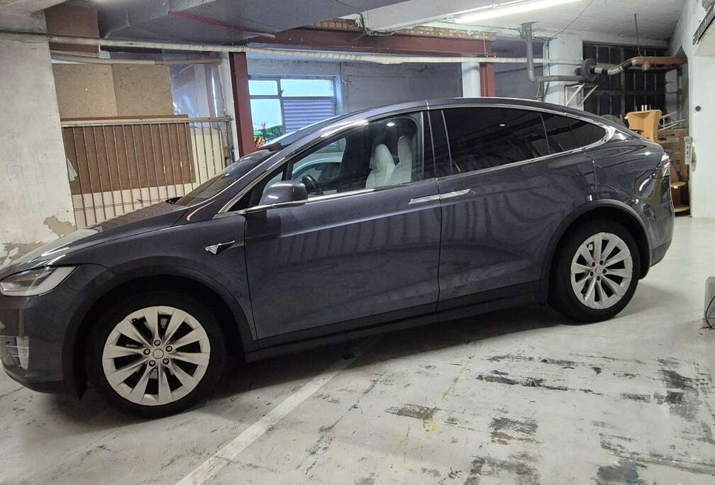Tesla Model X 75 kWh Dual Motor (EU6.2)