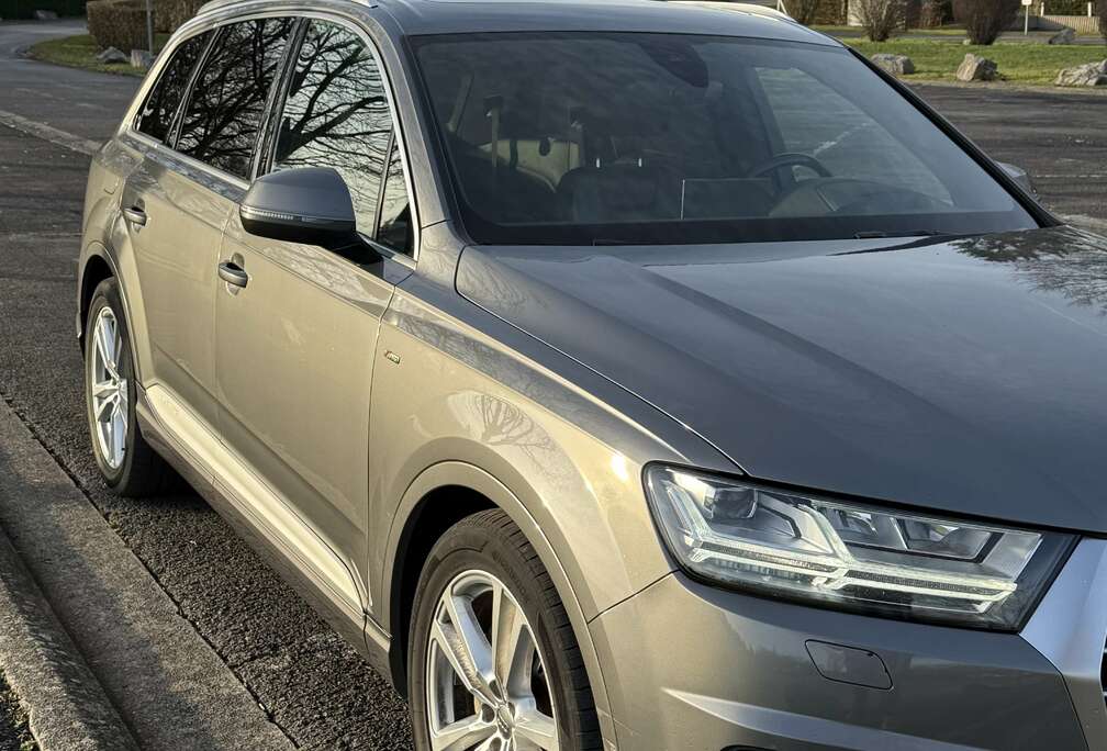 Audi 3.0 TDi V6 ultra Quattro Tiptronic