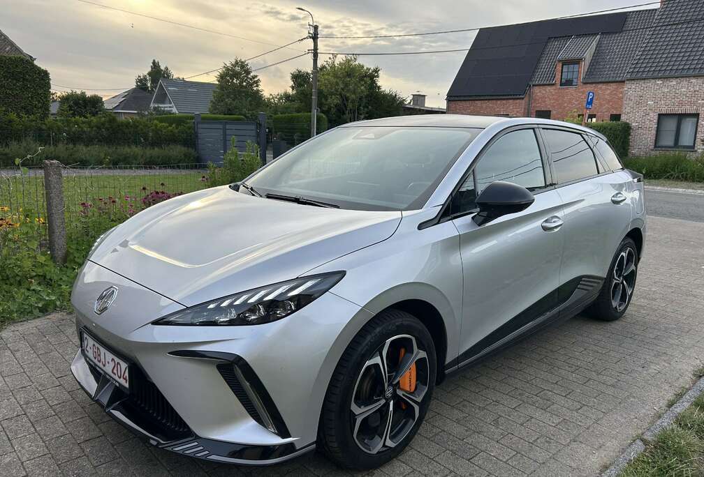 MG 64 kWh XPower