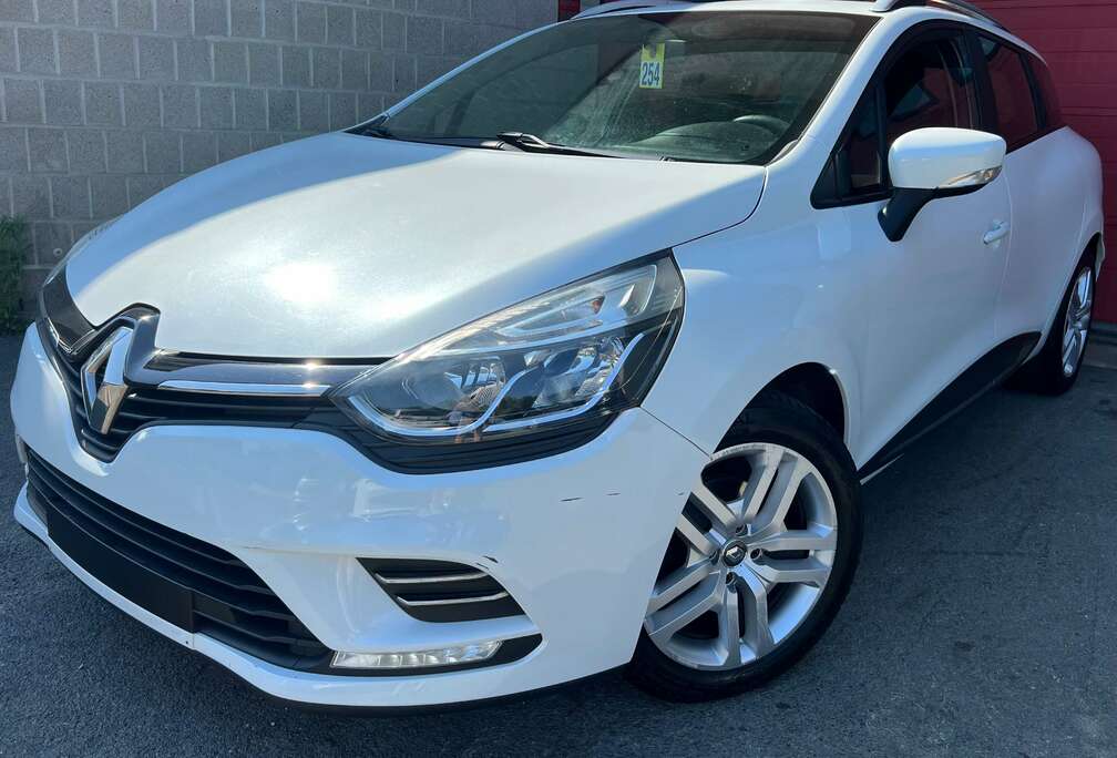 Renault 1.2i Limited + CLIM + NAVIGATION