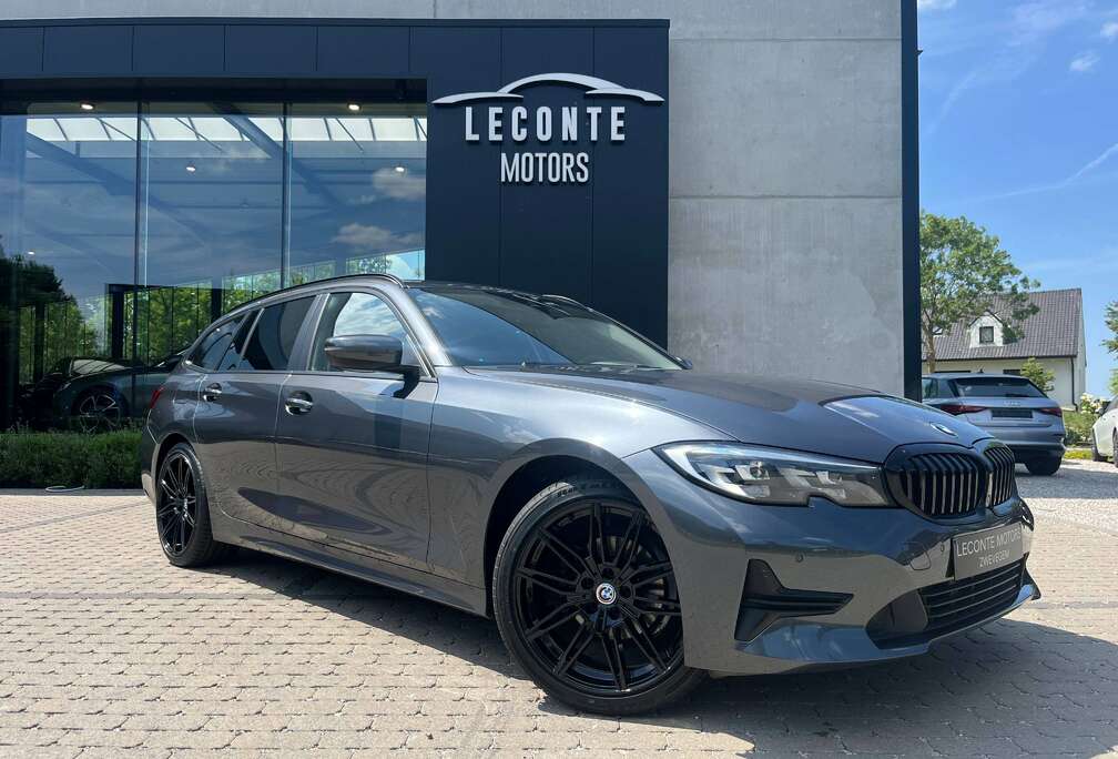 BMW Touring 318iA Touring Shadowline Navigatie/Carplay/Cruise/...!!