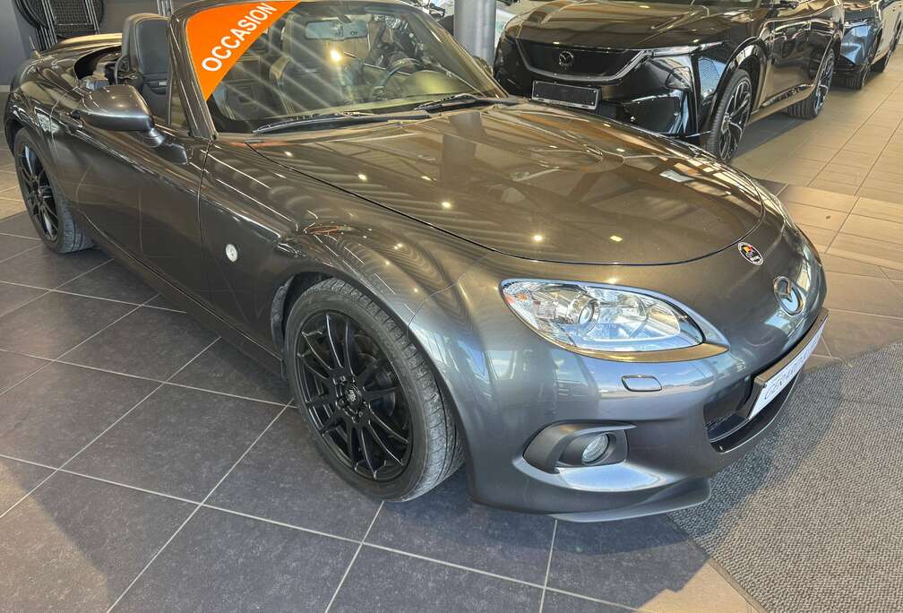 Mazda MX-5 Roadster Coupé 2.0i Sport