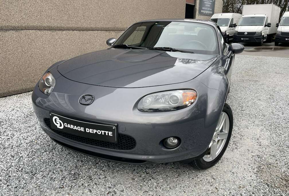 Mazda MX-5 Roadster Cabrio-Coupé 1.8i 16v Active