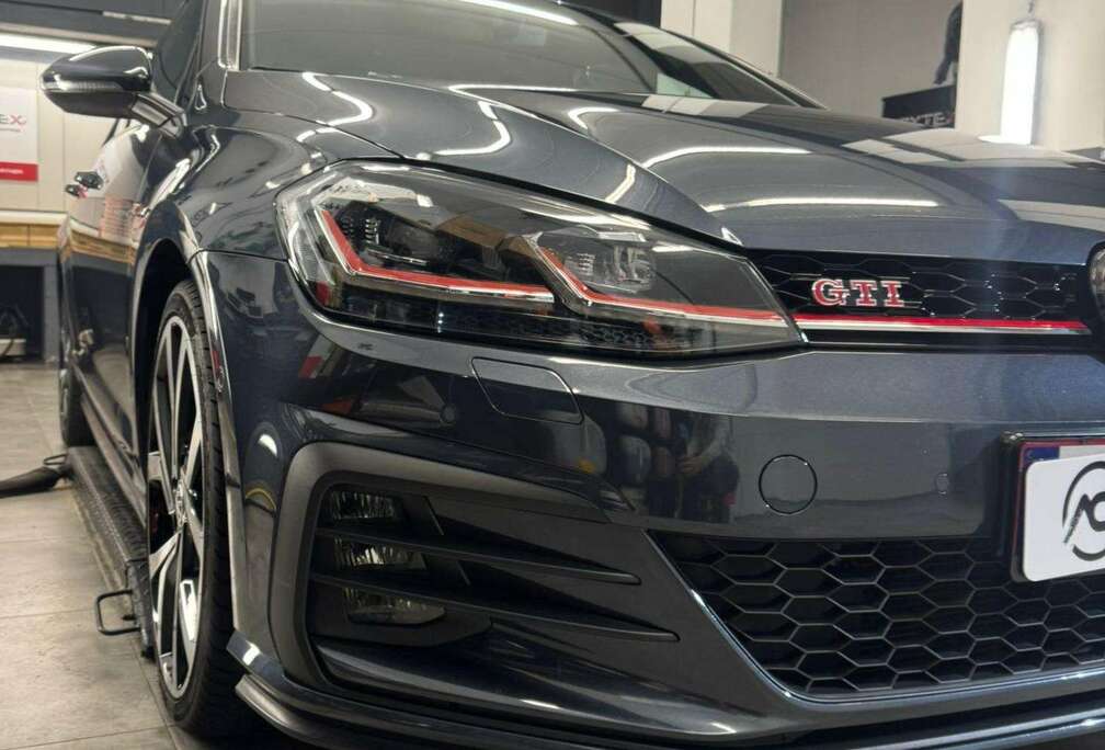 Volkswagen Golf GTI 2.0 TSI OPF DSG Performance