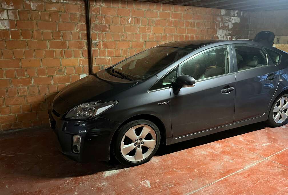 Toyota Prius 1.8i VVT-i Hybrid Sol