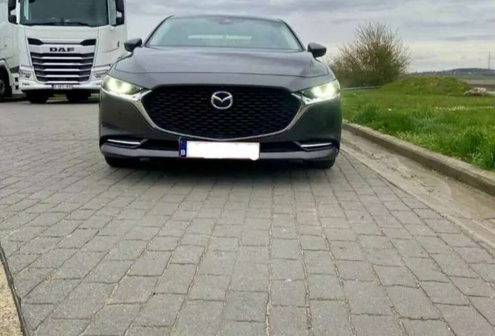 Mazda Sedan 2.0i e-Skyactiv-X Hakoné Mild hybrid takumi