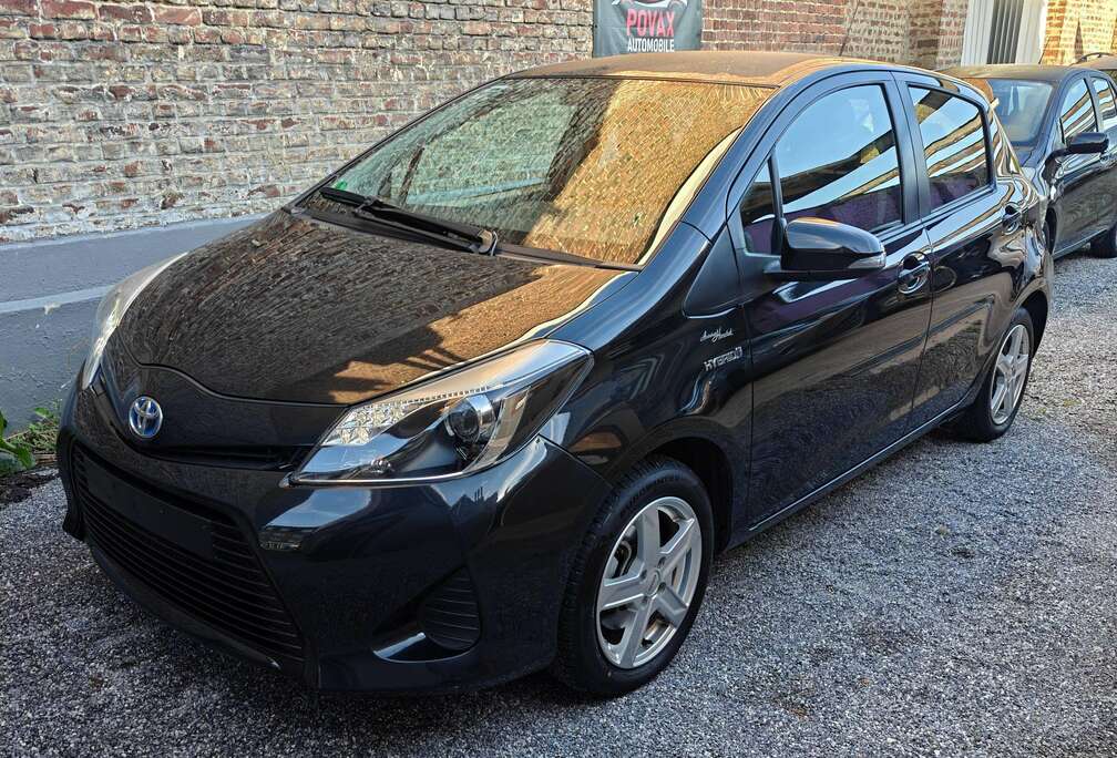 Toyota Yaris Hybrid 1.5i VVT-i 45000 km avec carnet d\'entretien complet