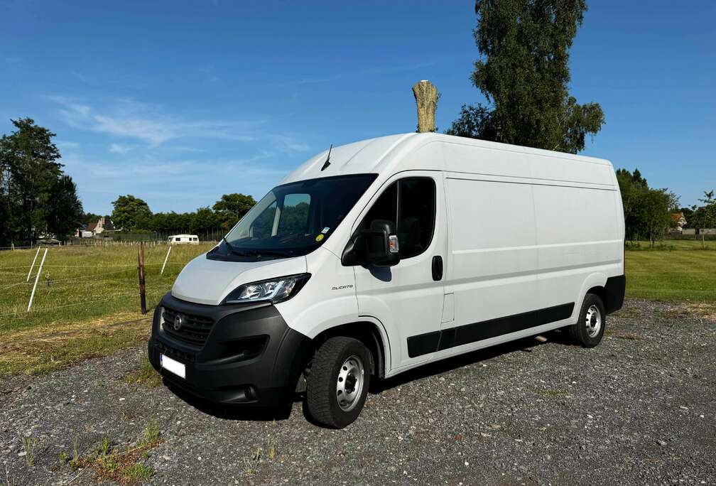 Fiat MJET L3H2 Met Easyloader lift