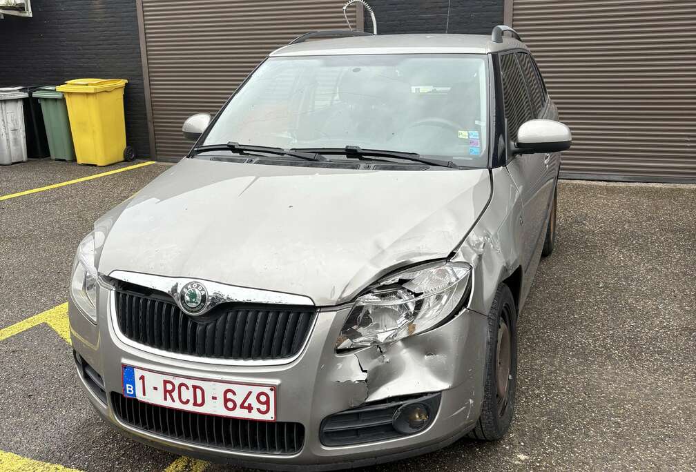 Skoda 1.6 16V Ambiente