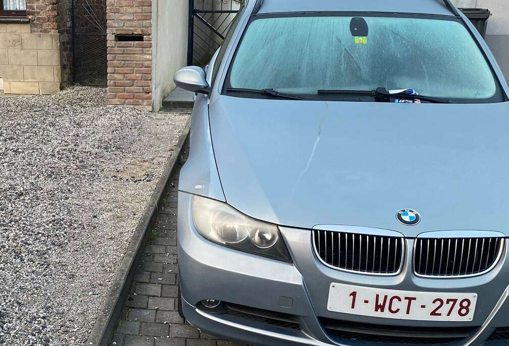 BMW Touring 325iA