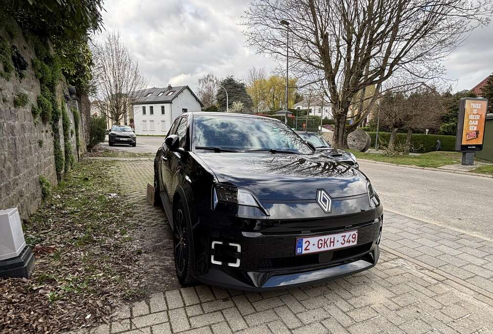 Renault E-R5 E-Tech 52 kWh Comfort Range Techno