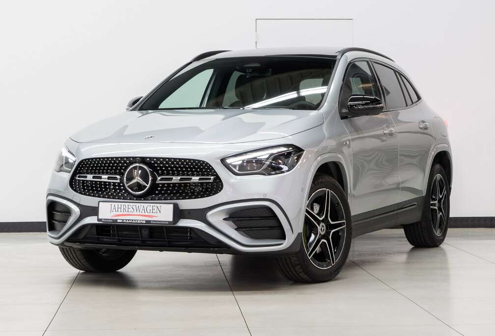 Mercedes-Benz e AMG Premium Plus Night PANO Head-Up Memory