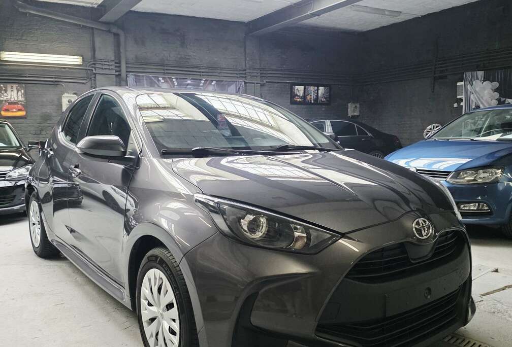 Toyota Yaris 1.5i Dual VVT-iE Dynamic