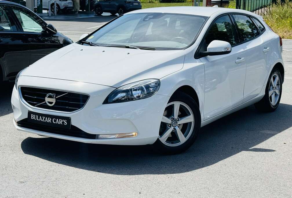 Volvo V40 1.6 D2 Kinetic*1 ER MAIN*CARNET*CLIM*GARANTIE 12 MOIS