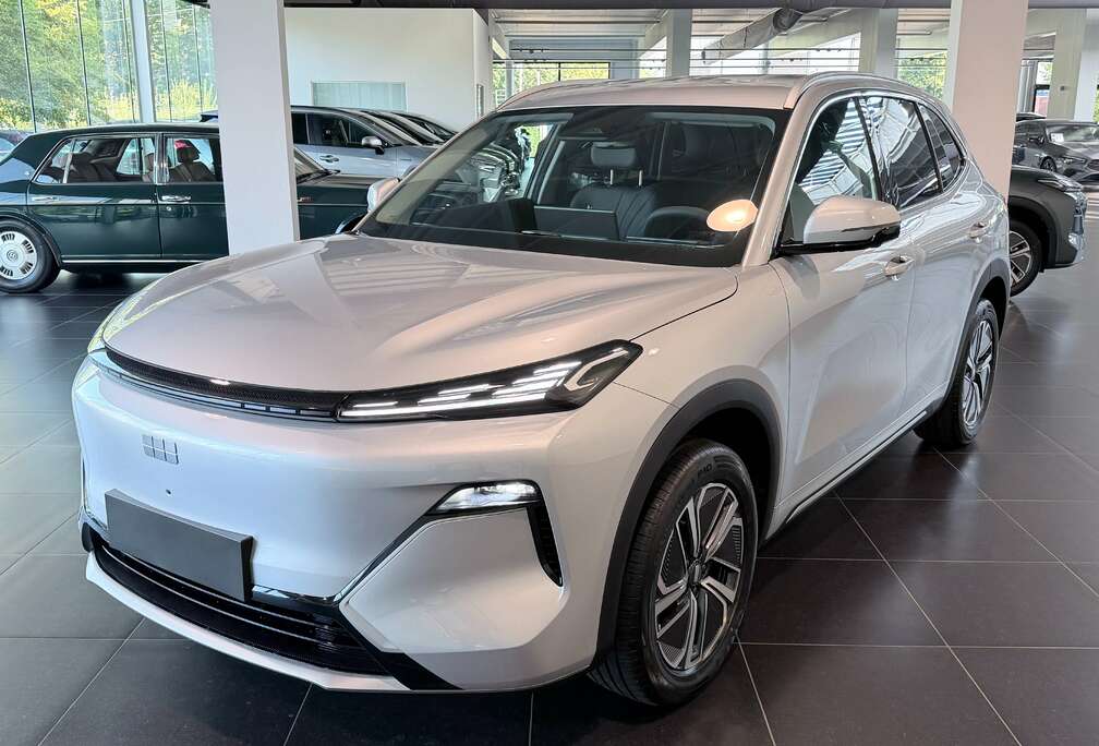 1.5 EM-i PHEV Pro/ 83KM EV / ACC / Led / 360Camera