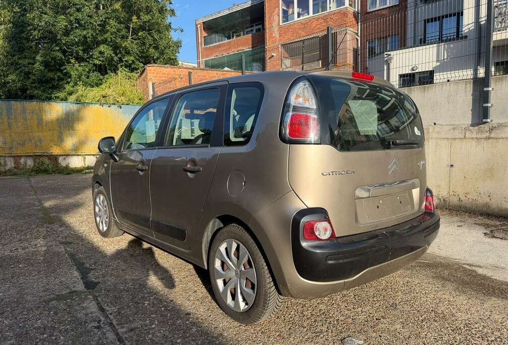 Citroen 1.4i Attraction