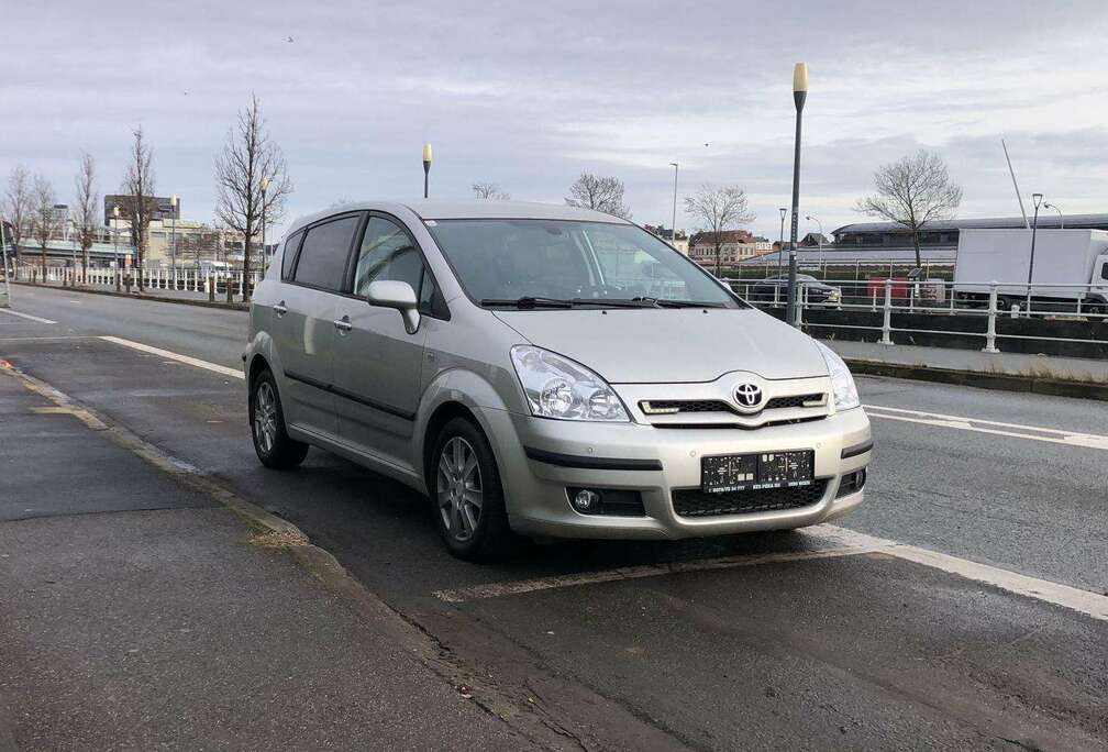 Toyota Corolla Verso 2.2 D4D 16v L. Luna DPF