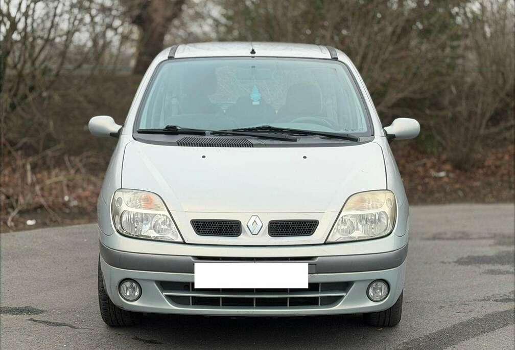 Renault 1.6 benzine 2003 REEDS GEKEURD VOOR VERKOOP