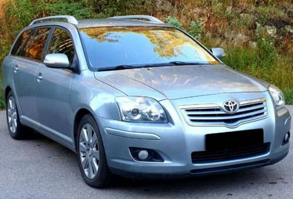 Toyota Avensis SW 2.0 Turbo D4D 16v Linea Luna DPF