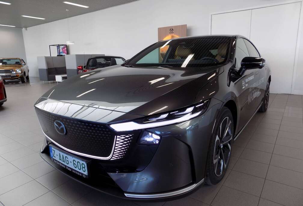 Mazda 68.8 kWh Takumi Plus DEMO