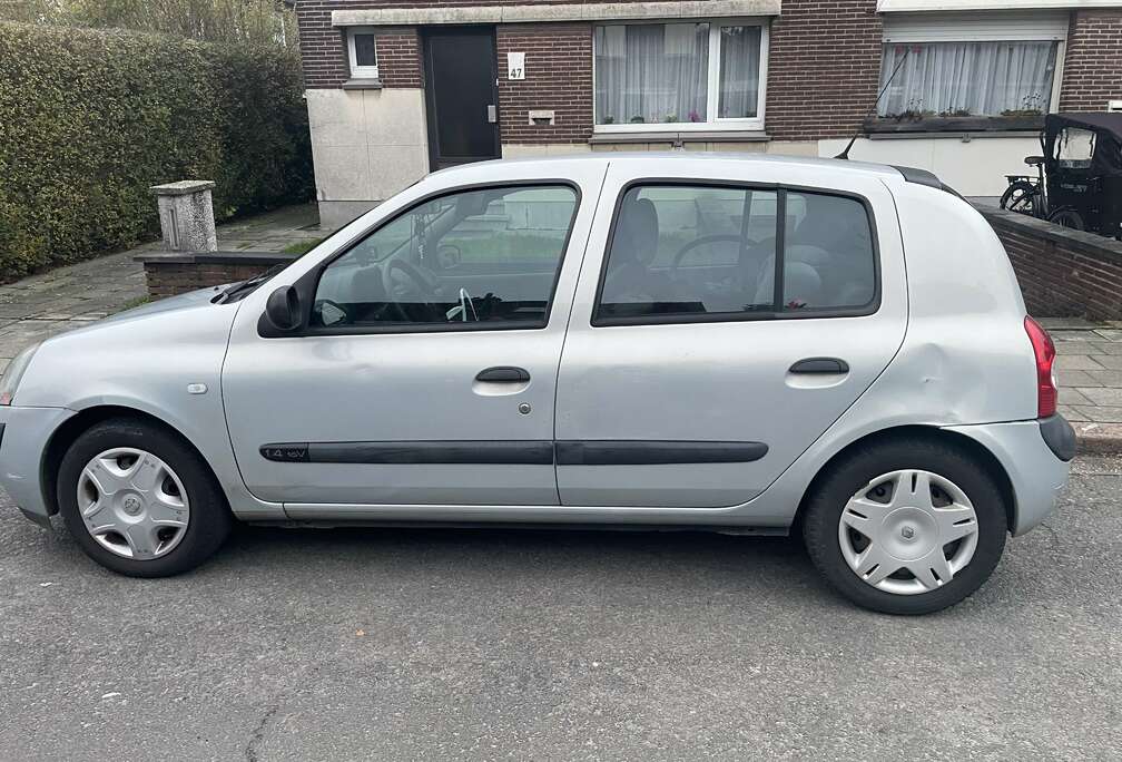Renault 1.4 16V Initiale Limited