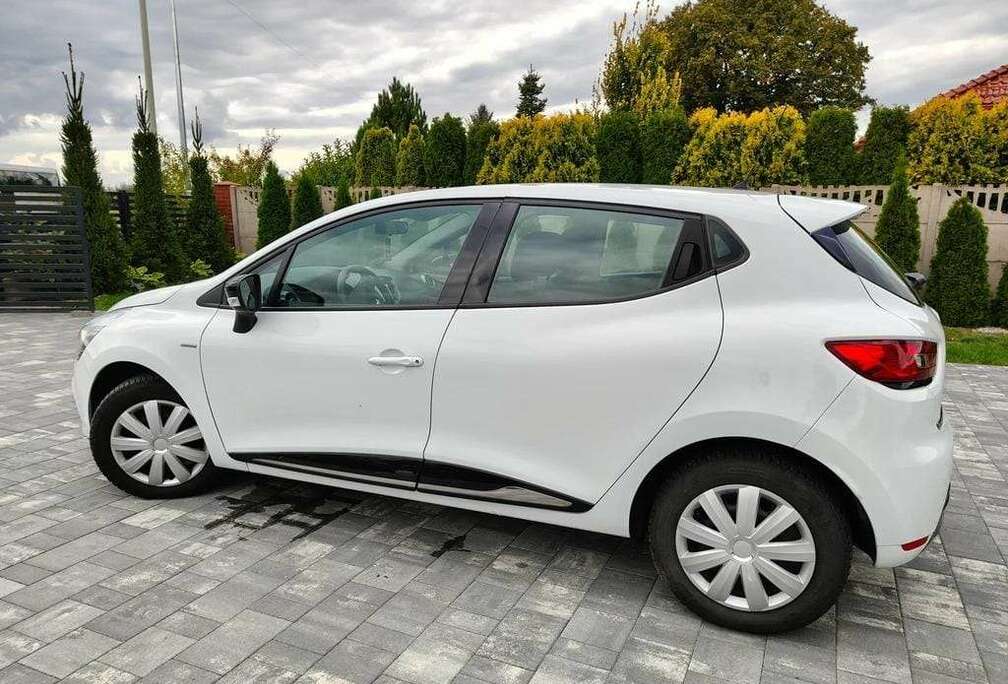 Renault Clio 1.2i Authentique