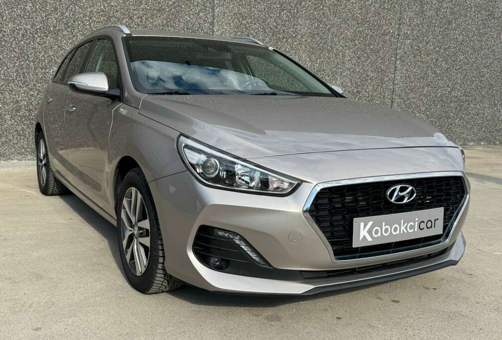 Hyundai SW 1.6 CRDi 116cv/CARPLAY/CAPTEURS/AC/BT/GARANTIE