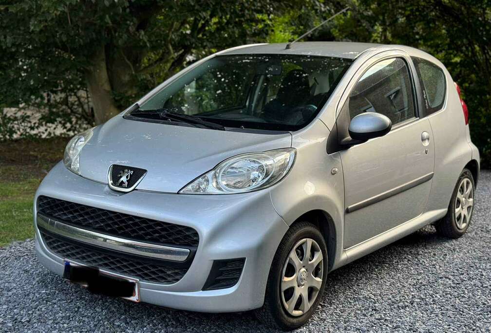 Peugeot 1.0i * PRTE A IMMAT * VITRE ELEC * RADIO *