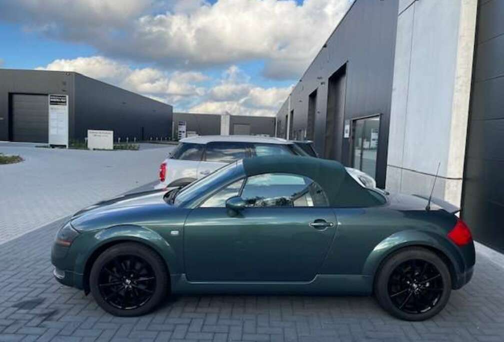 Audi TT Roadster 1.8 Turbo, 150 Pk, Zwarte velgen