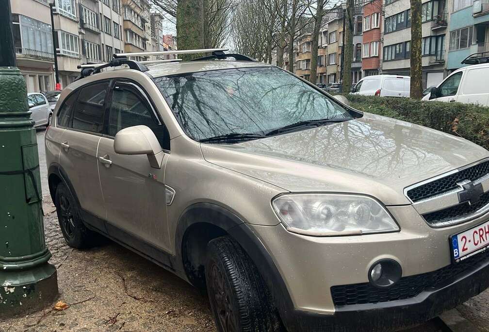 Chevrolet Captiva 2.4i 4x2 LS
