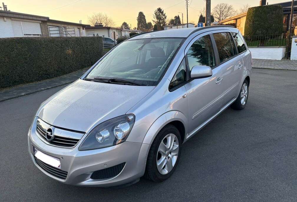 Opel 1.6i * 7 Places * Radar Av&Ar