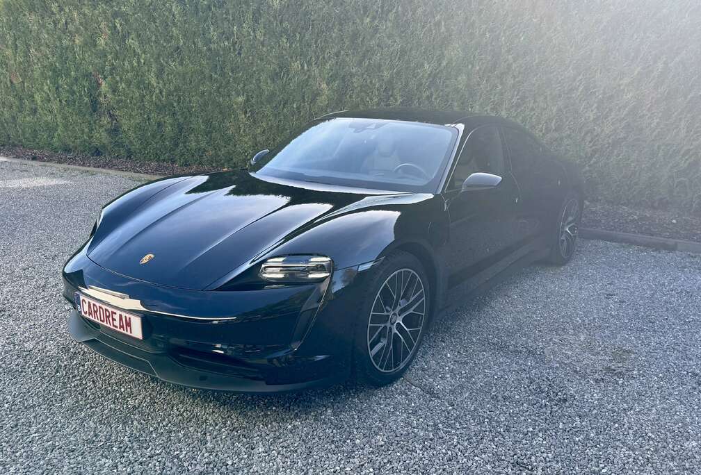 Porsche Berline/Toit Pano/Jantes 20\'/Vitres teintées/PIRM