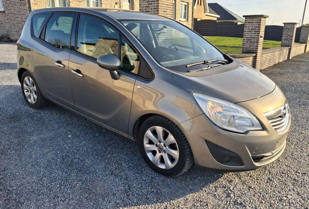 Opel Meriva 1.7 CDTI Automatik Design Edition