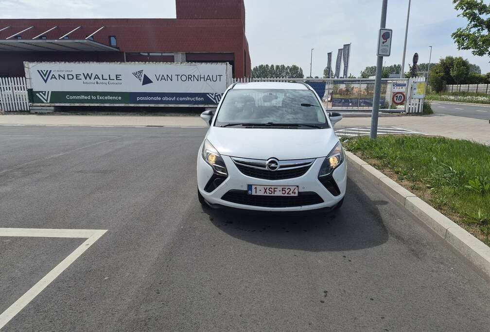 Opel Opel Zafira 1.4 benzina 2013 pret negociabil