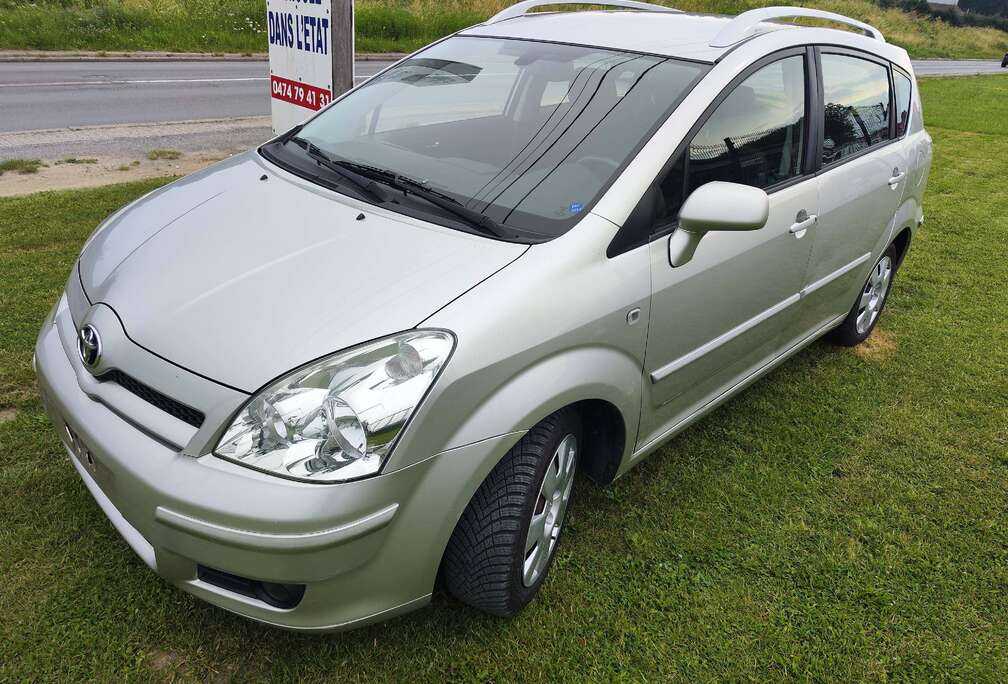 Toyota 1.8i VVT-i 16v Linea Sol