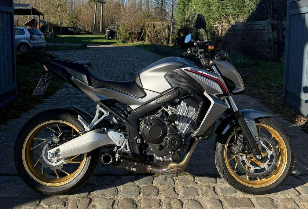 Honda F *IXIL* 8000KM @AelbrechtMotors