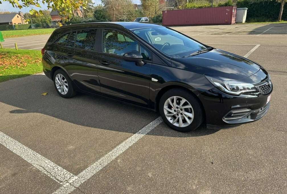 Opel Astra 1.2 Turbo Start/Stop Sports Tourer Design
