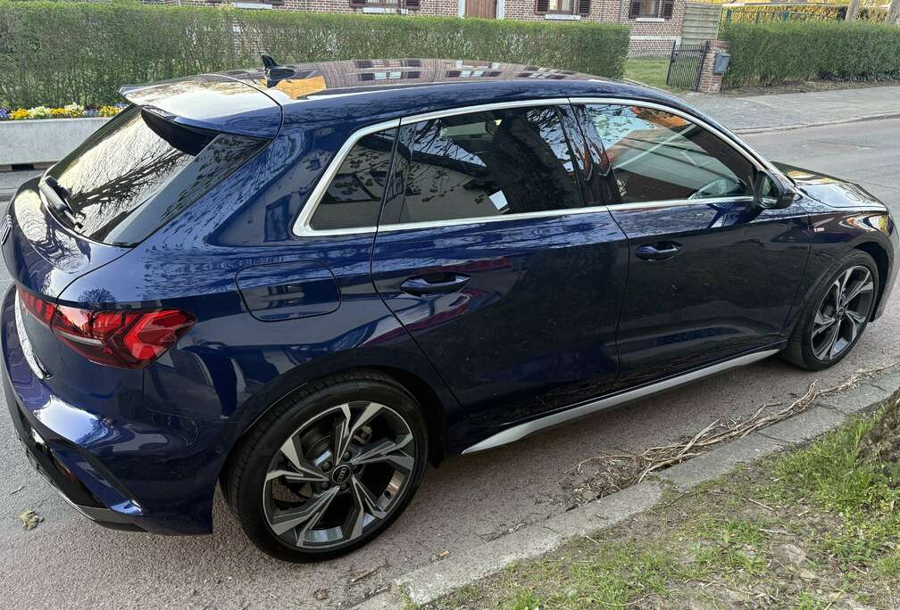 Audi 30 TFS sportback S tronic line