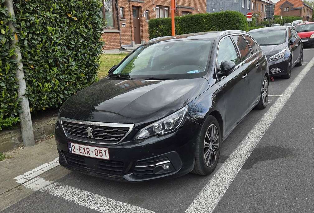 Peugeot SW 1.2 PureTech Active Pack S&S