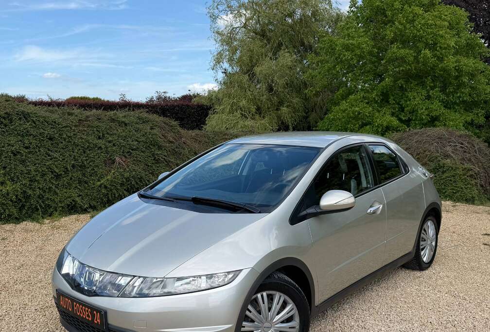 Honda 1.8i 16v VTEC Comfort BOITE AUTOMATIQUE + PALETTES GARANTIE 1 AN + AIRCO