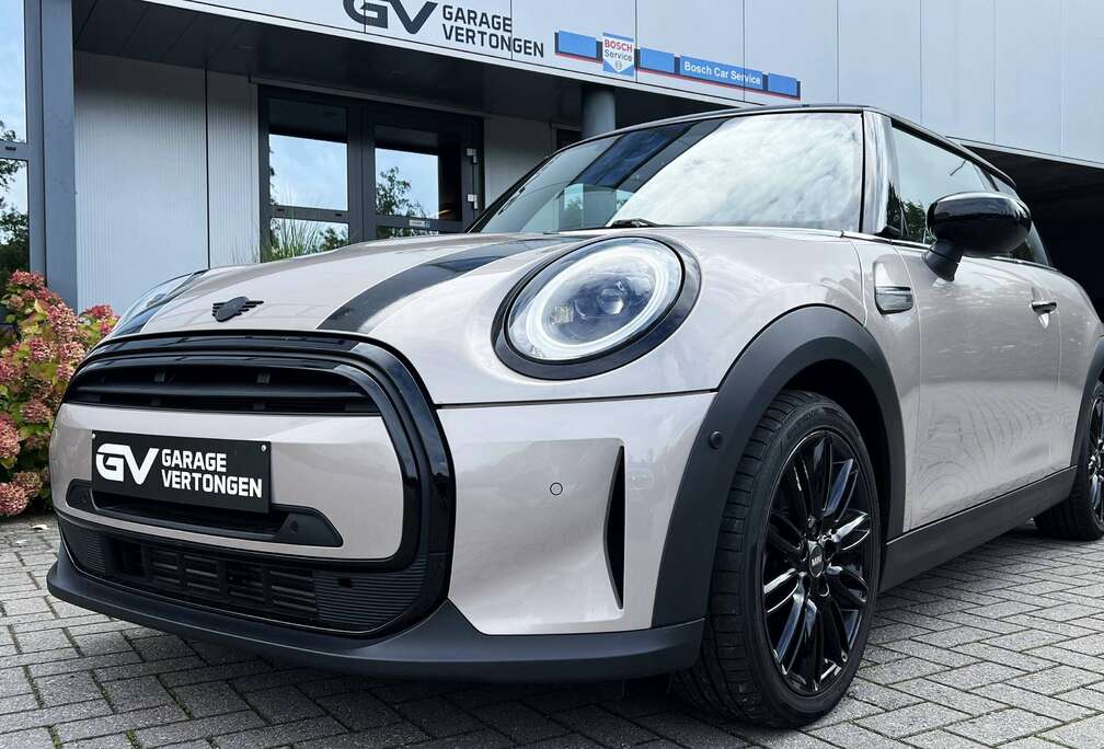 MINI Mini 1.5 Cooper 136 PK 3 deurs DCT*pano dak*CC*Verkeersbordherk*Lane Assist*Front Assist*Sportzetels